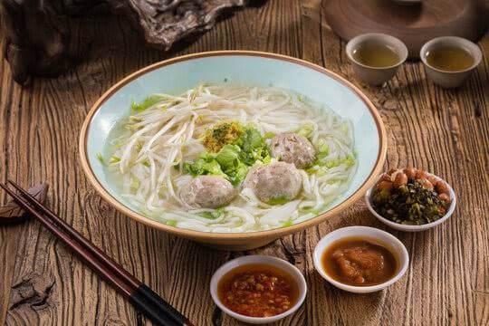 上班族懶人包｜10分鐘牛肉丸湯粉的極致講究