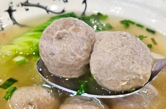 港式茶餐廳風味！自製牛丸出前一丁